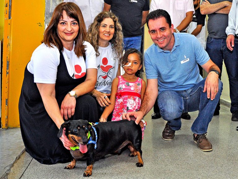 Pediatria do CHM receberá atividades periódicas de Pet Terapia